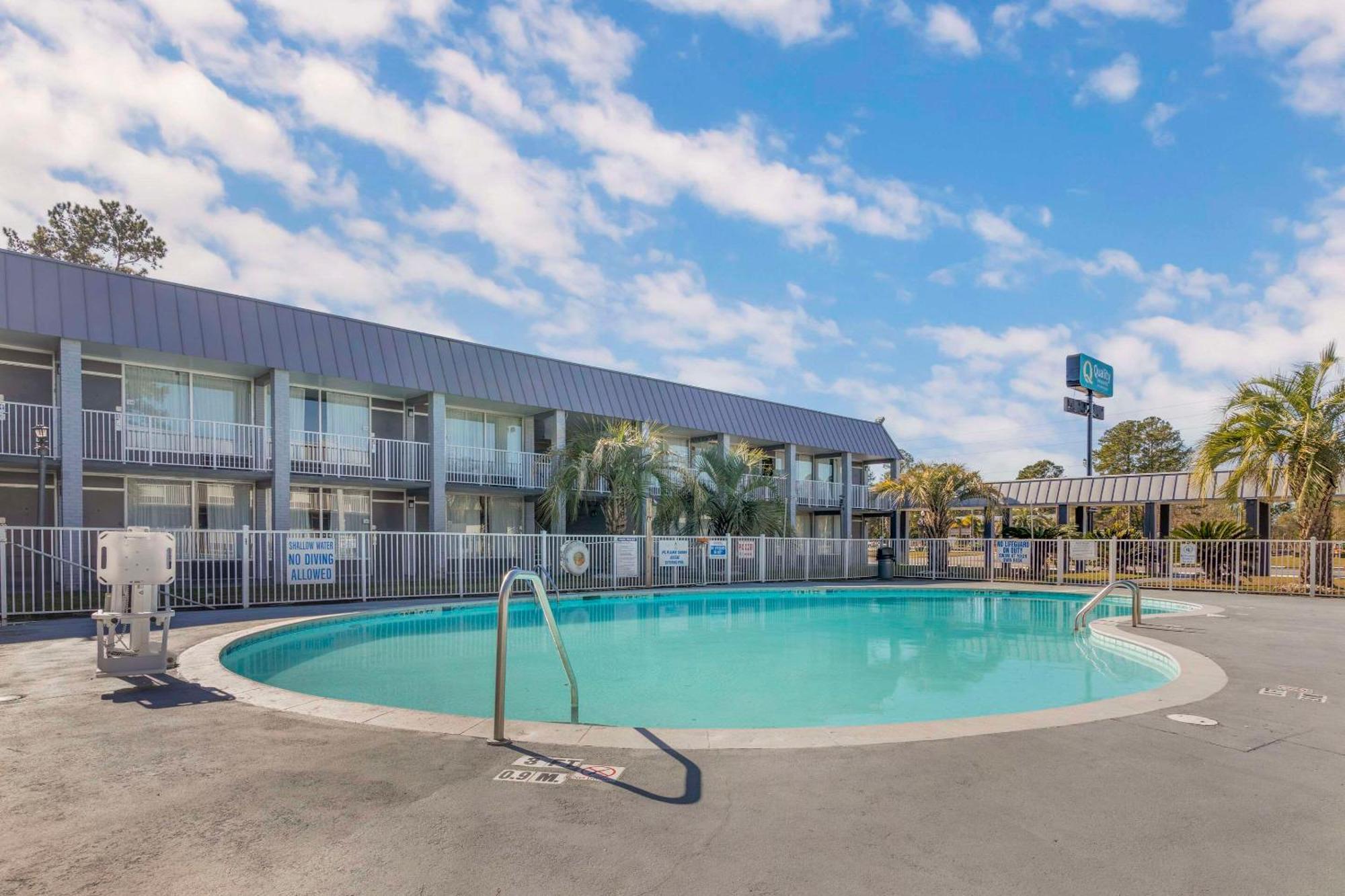 Quality Inn & Suites Hardeeville - Savannah North Екстериор снимка