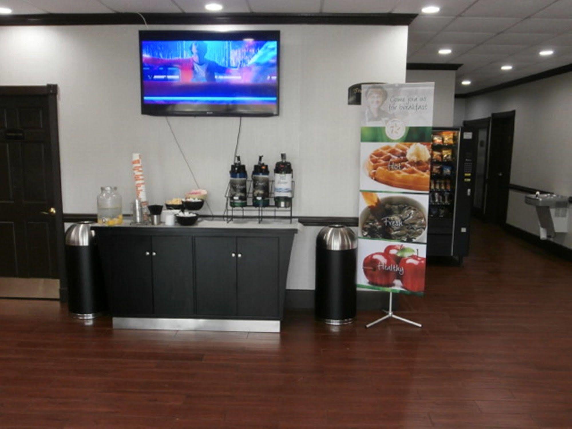 Quality Inn & Suites Hardeeville - Savannah North Екстериор снимка